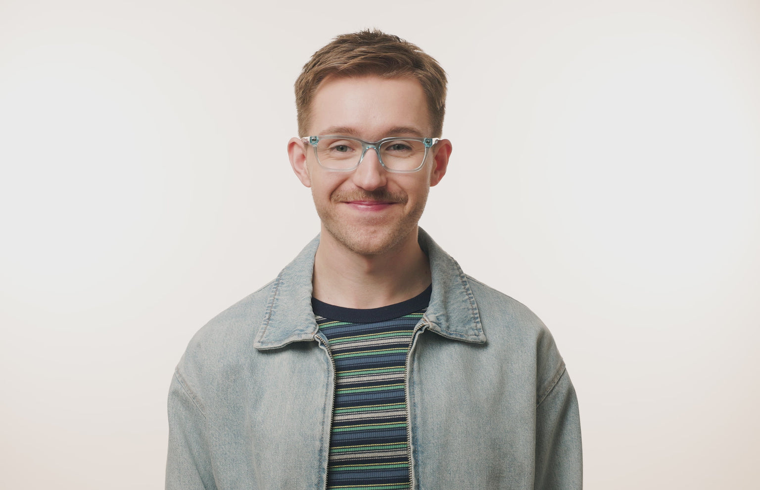 The Larkin - Seafoam Clear - LifeStyle Thumbnail2 - Pair Eyewear