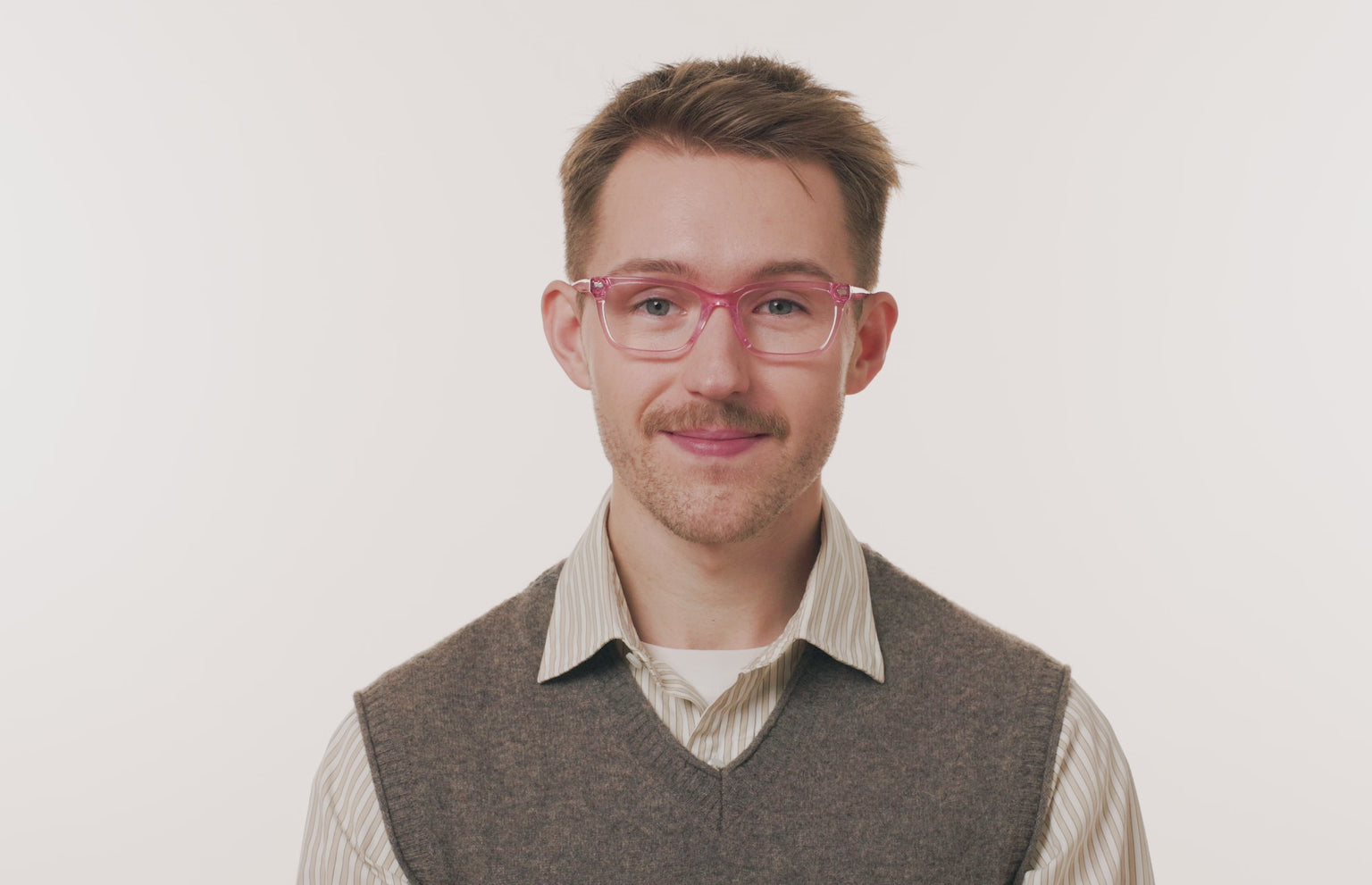The Larkin - Pink Glitter Clear - LifeStyle Thumbnail3 - Pair Eyewear