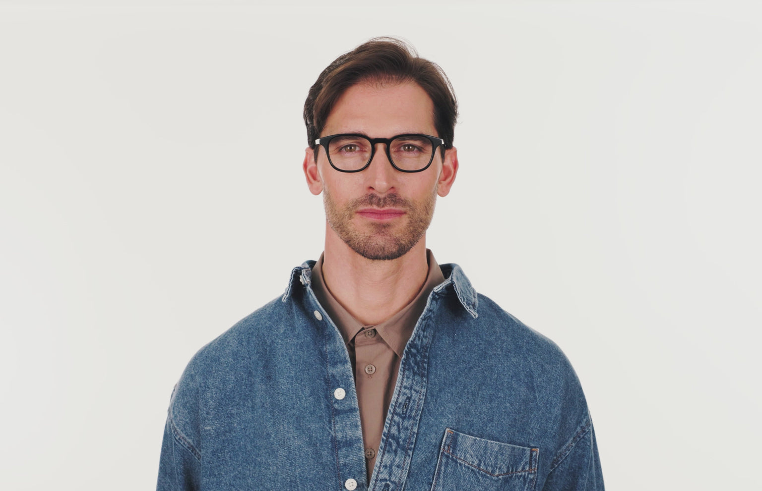 The Otis - Black - LifeStyle Thumbnail2 - Pair Eyewear