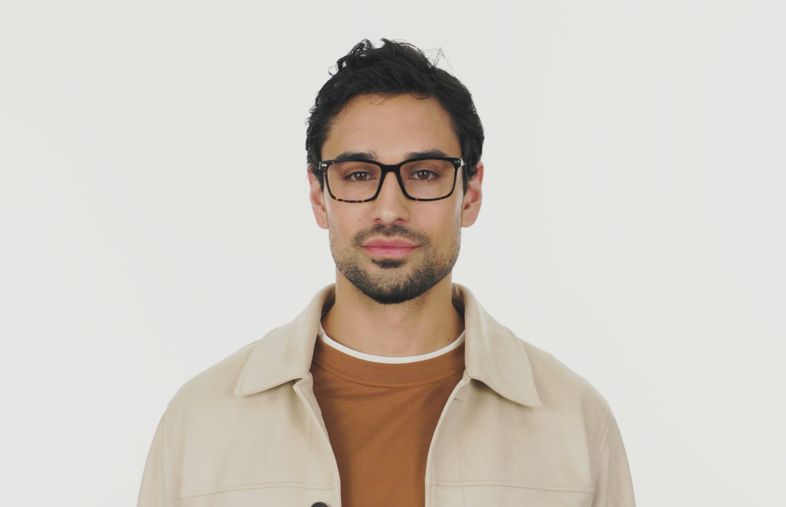 The Kirby - Tortoise Acetate Gold Metal - LifeStyle Thumbnail5 - Pair Eyewear