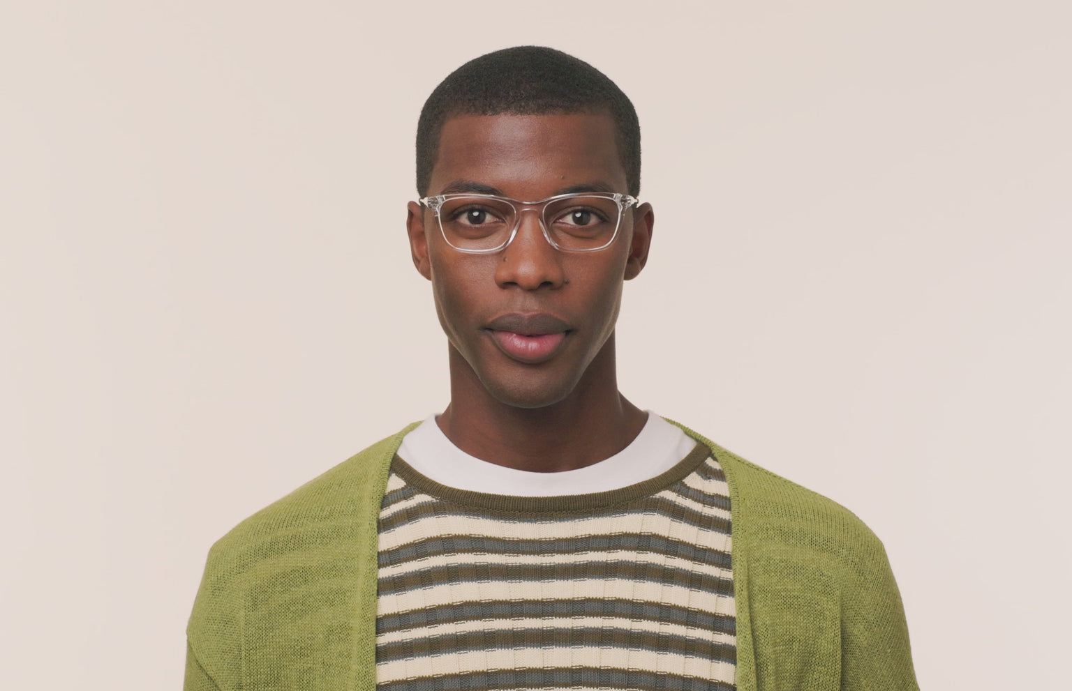 The Casper - Crystal Clear Acetate Silver Metal - LifeStyle Thumbnail3 - Pair Eyewear