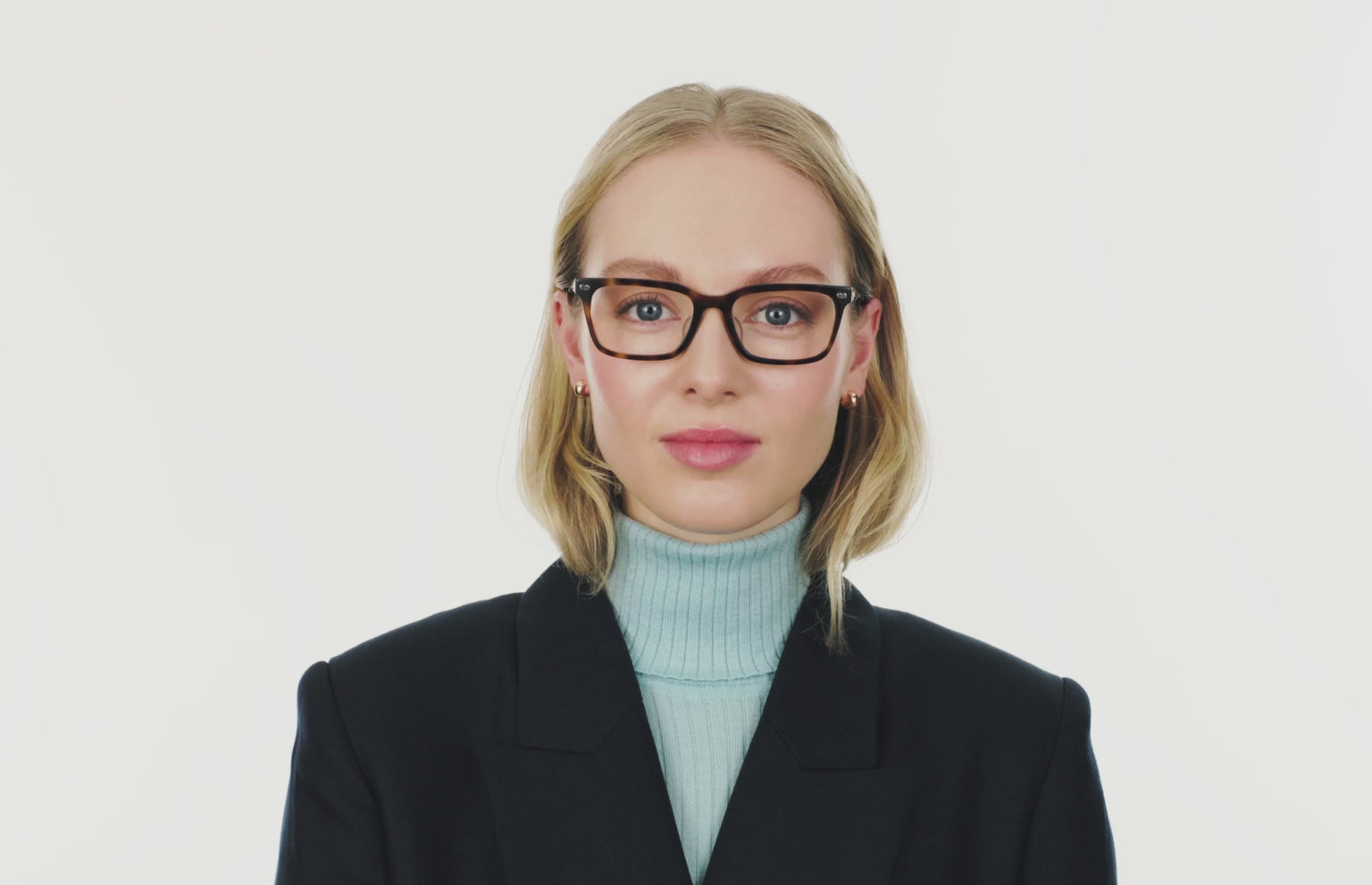 The Larkin - Tortoise Acetate Gold Metal - LifeStyle Thumbnail3 - Pair Eyewear
