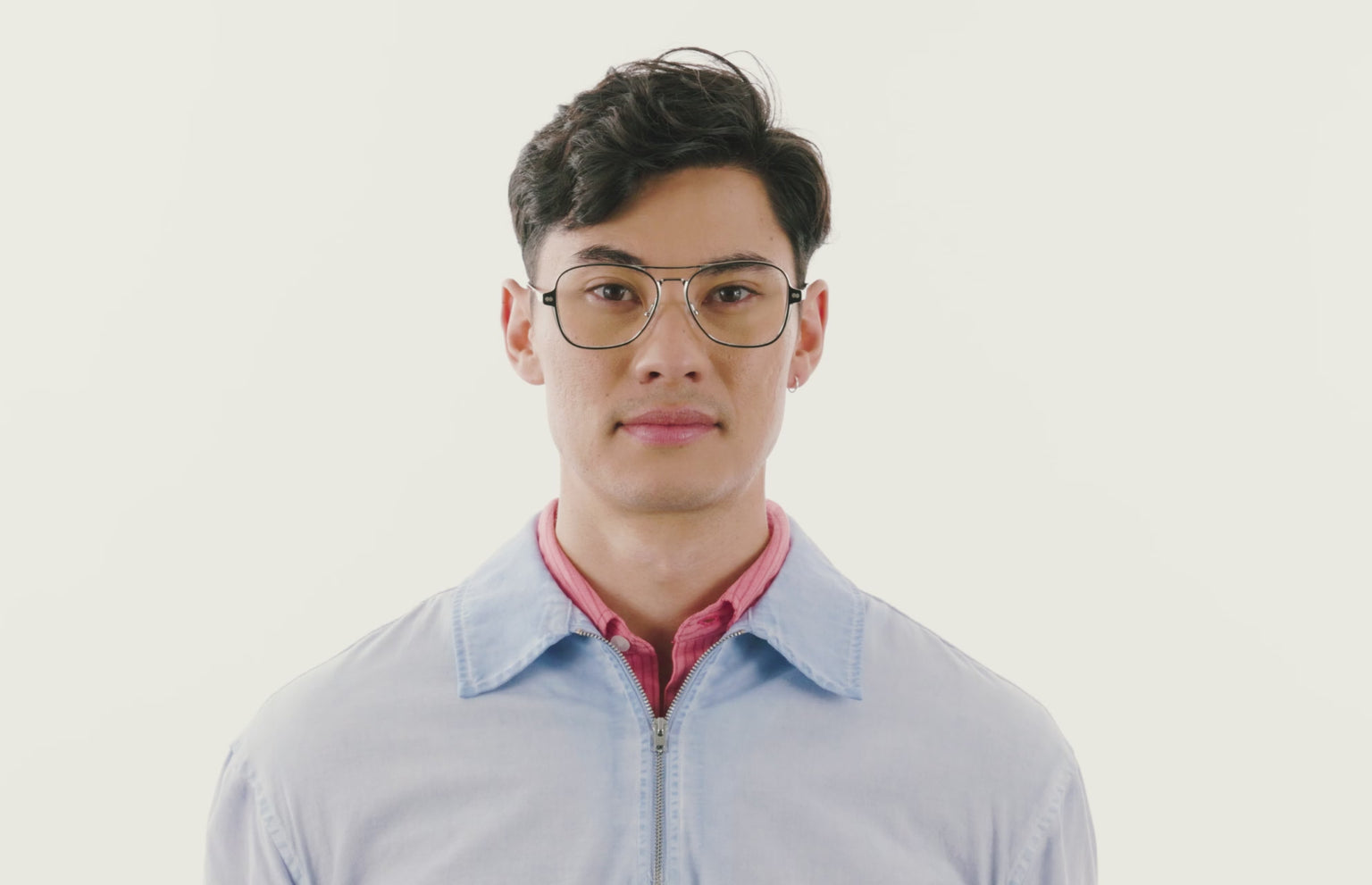 The Vic - Silver Metal - LifeStyle Thumbnail2 - Pair Eyewear